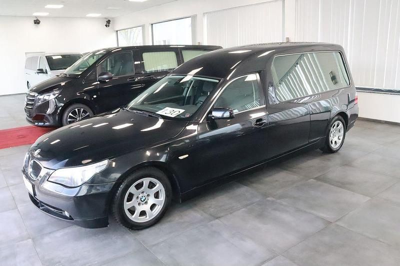 Gebraucht BMW 525 Basis 2004 Schwarz Limousine