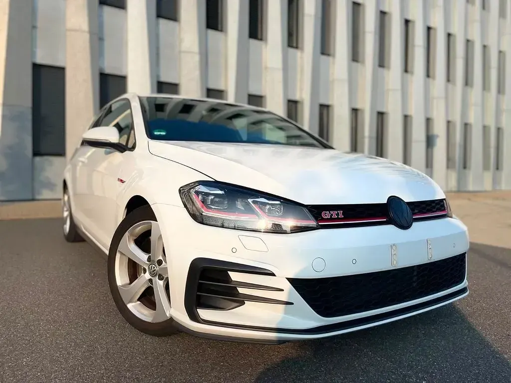 Gebraucht VW Golf VII GTI 245 PS (180 kW) 2018 Weiß Limousine