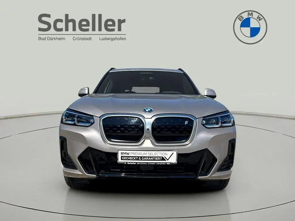 Gebraucht BMW iX3 Impressive 210 kW (286 PS) 2022 Silber SUV