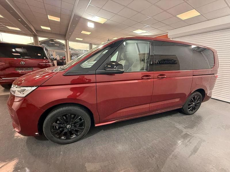 Usata VW Multivan 204 CV (150 kW) 2024 Rosso Monovolume