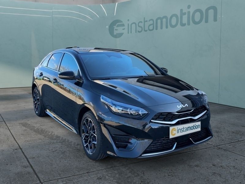 Schwarz Neu 2024 Kia ProCeed GT-Line Kleinwagen | 32.379 € - Bild 1/4