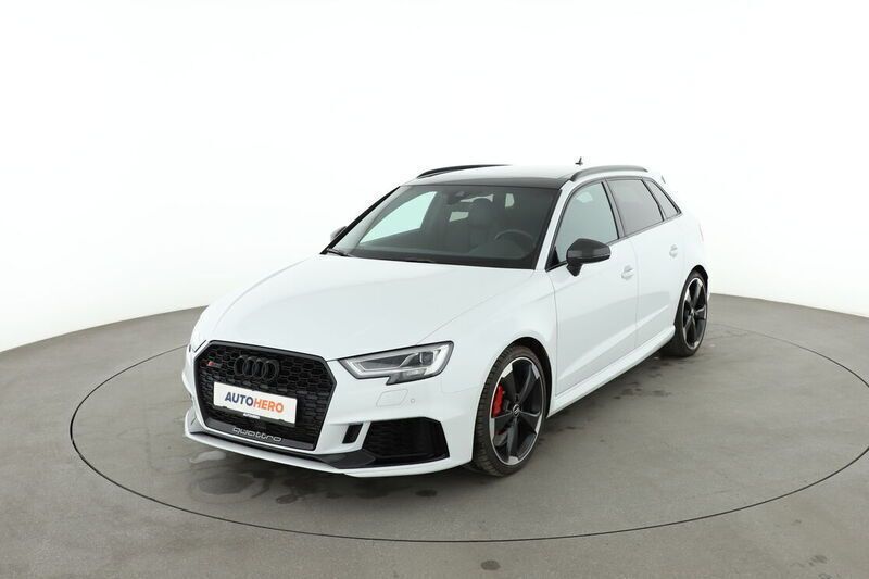 Weiß Gebraucht 2019 Audi RS3 Comfort Limousine | 36.970 € (Fairer Preis) - Bild 1/4