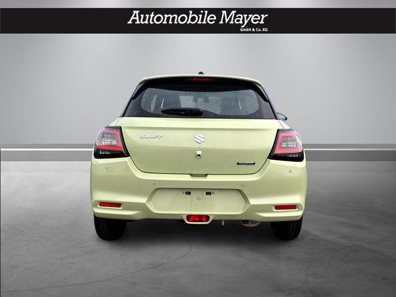 Gebraucht Suzuki Swift Club 83 PS (61 kW) 2025 Gelb Limousine
