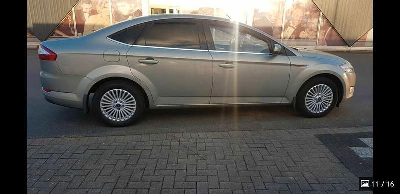 Gebraucht Ford Mondeo Titanium 140 PS (102 kW) 2009 Beige Limousine
