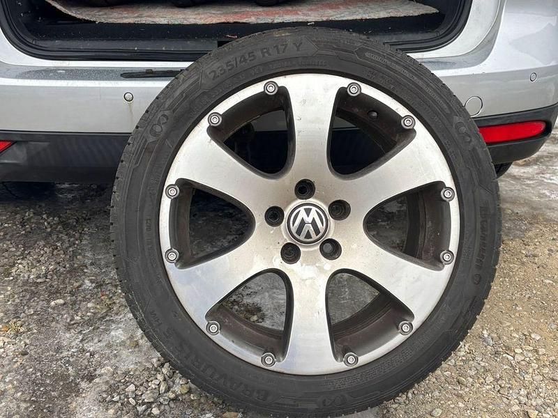 Gebraucht VW Touran Cross 140 PS (102 kW) 2012 Silber Van / Kleinbus