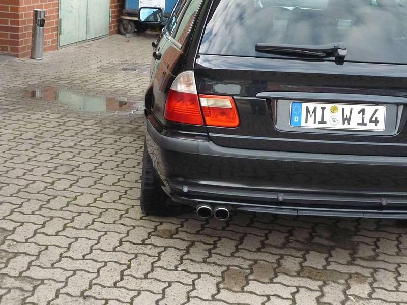 Gebraucht BMW 325 192 PS (141 kW) 2001 Schwarz Kombi