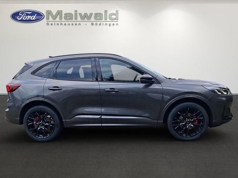 Neu Ford Kuga ST-Line X 190 PS (139 kW) 2026 Grau SUV
