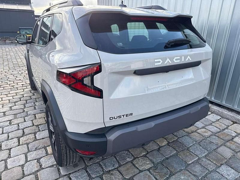 Neu Dacia Duster Expression 131 PS (96 kW) 2025 Sandbeige metallic SUV