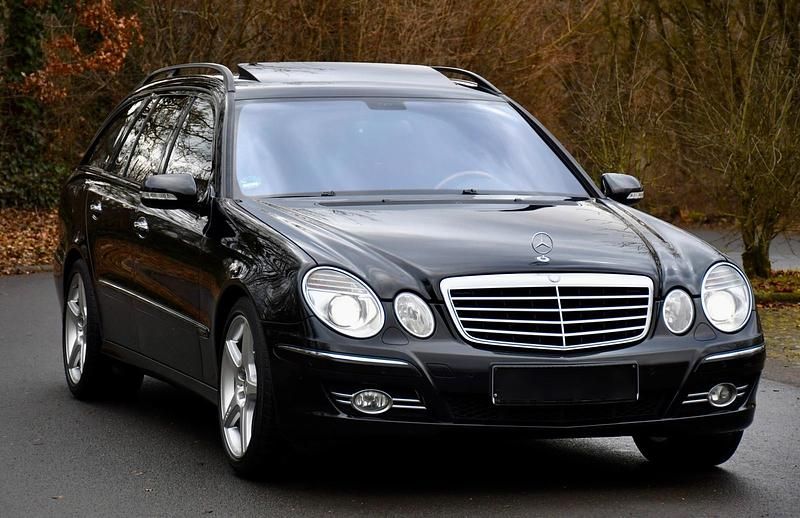 Gebraucht Mercedes E350 AMG 292 PS (214 kW) 2008 Schwarz Kombi