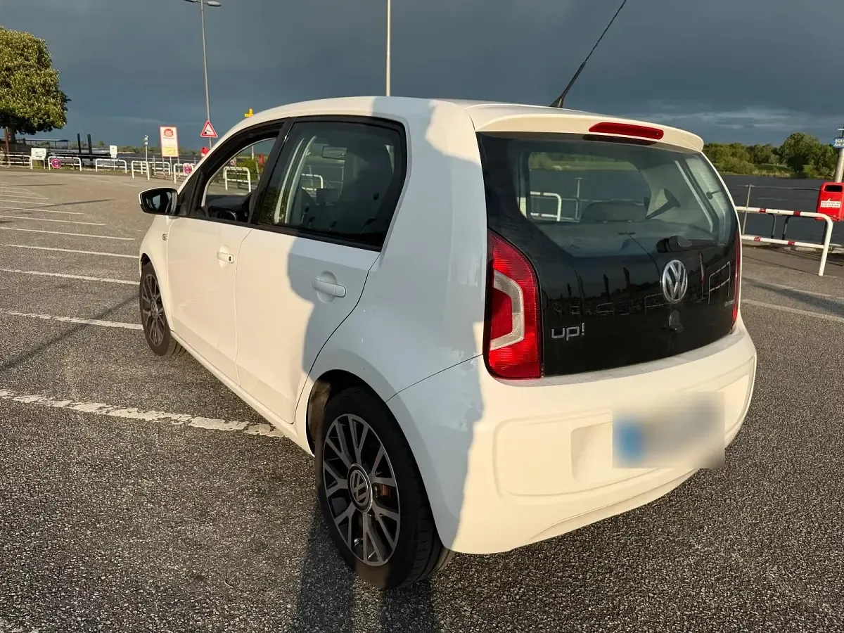Gebraucht VW up! Move 60 PS (44 kW) 2013 Weiß Kleinwagen