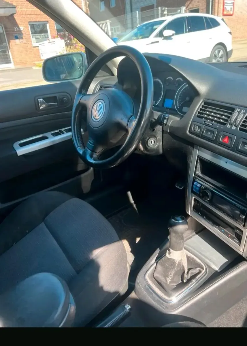 Gebraucht VW Bora 116 PS (85 kW) 2003 Silber Limousine