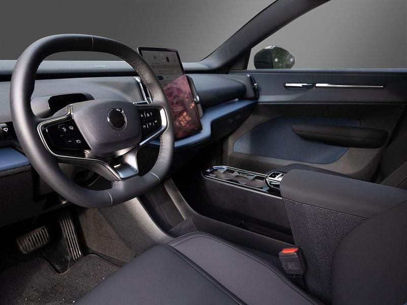 Gebraucht Volvo EX30 Plus 200 kW (272 PS) 2024 Grau SUV