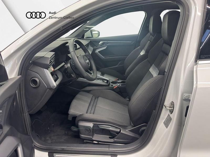 Gebraucht Audi A3 Advanced Plus 116 PS (85 kW) 2025 Gletscherweiß metallic Limousine
