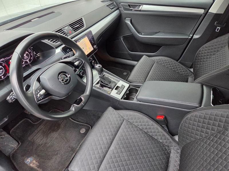 Gebraucht Skoda Superb Ambition 190 PS (139 kW) 2021 Grau Kombi