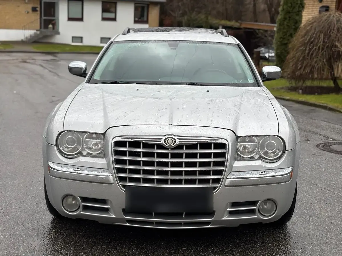 Gebraucht Chrysler 300C Touring 218 PS (160 kW) 2009 Silber Kombi
