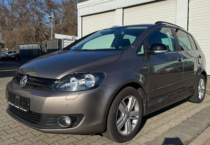 Gebraucht VW Golf Plus Cross 122 PS (89 kW) 2012 Braun Van / Kleinbus