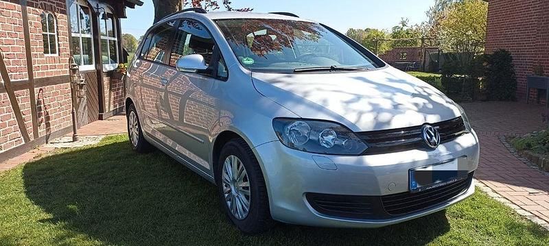 Second-hand VW Golf 80 CP (58 kW) 2009 Argintiu Monovolum