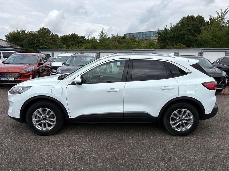 Gebraucht Ford Kuga Titanium 224 PS (164 kW) 2022 Weiß SUV