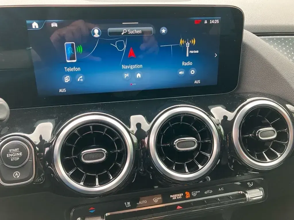 Gebraucht Mercedes GLA220 190 PS (139 kW) 2025 Schwarz SUV