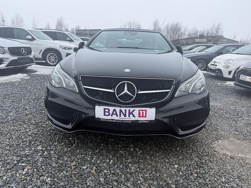 Gebraucht Mercedes E220 AMG line 170 PS (125 kW) 2016 Schwarz Cabrio