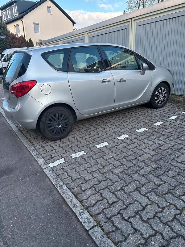 Gebraucht Opel Meriva 120 PS (88 kW) 2013 Grau Van / Kleinbus