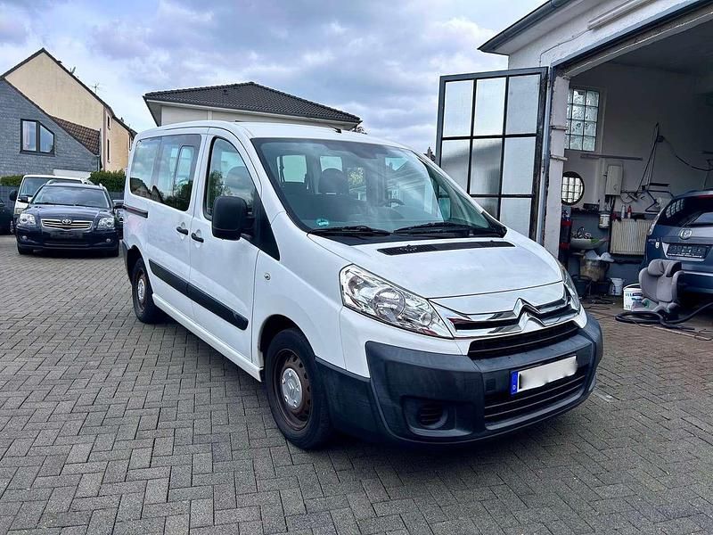 Gebraucht Citroën Jumpy Attraction 128 PS (94 kW) 2012 Weiss banquise/lackierung Van / Kleinbus