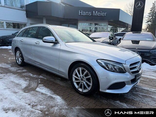 Gebraucht Mercedes C200 Avantgarde 184 PS (135 kW) 2017 Silber Limousine