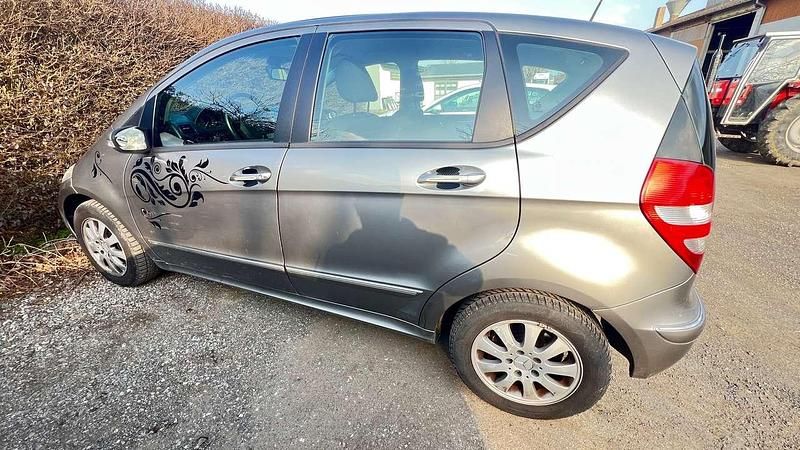 Gebraucht Mercedes A170 Elegance 116 PS (85 kW) 2006 Grau Limousine