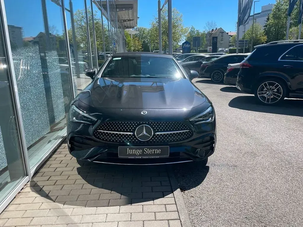 Gebraucht Mercedes CLE220 AMG 197 PS (144 kW) 2025 Lack graphitgrau Cabrio