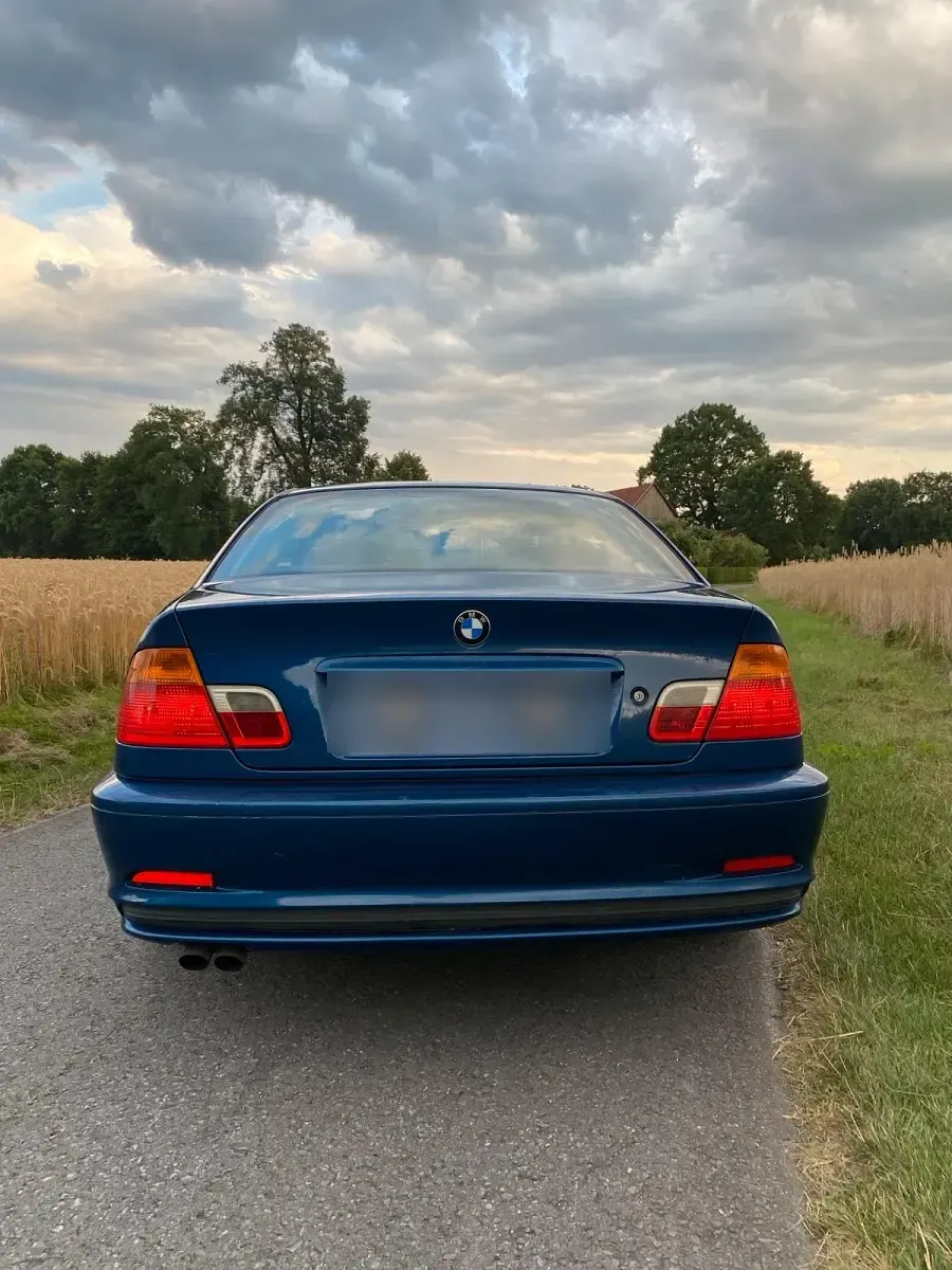 Gebraucht BMW 323 M Sport 170 PS (125 kW) 1999 Blau Coupé