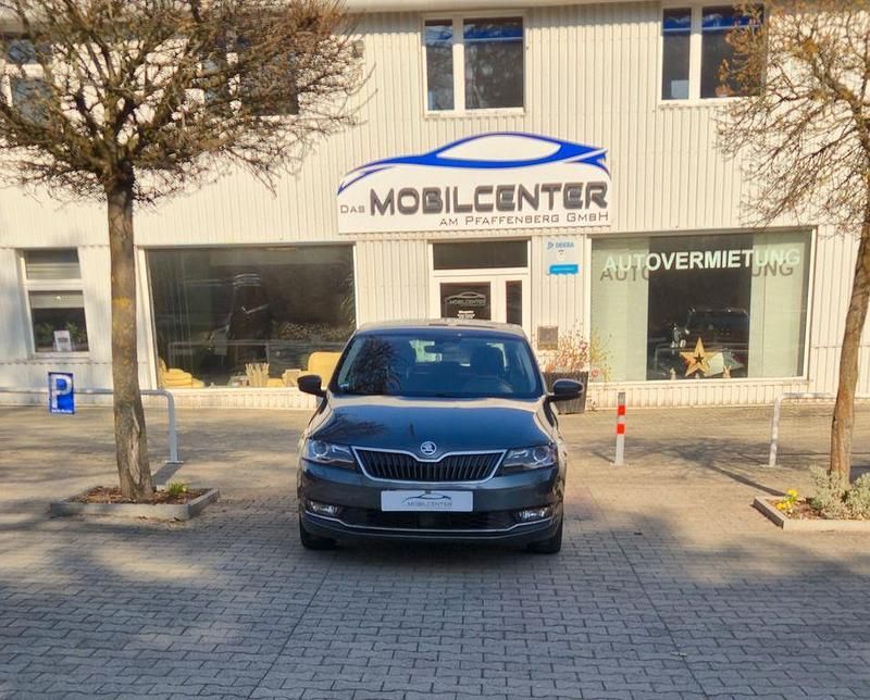 Gebraucht Skoda Rapid Drive 95 PS (69 kW) 2017 Grau Kleinwagen
