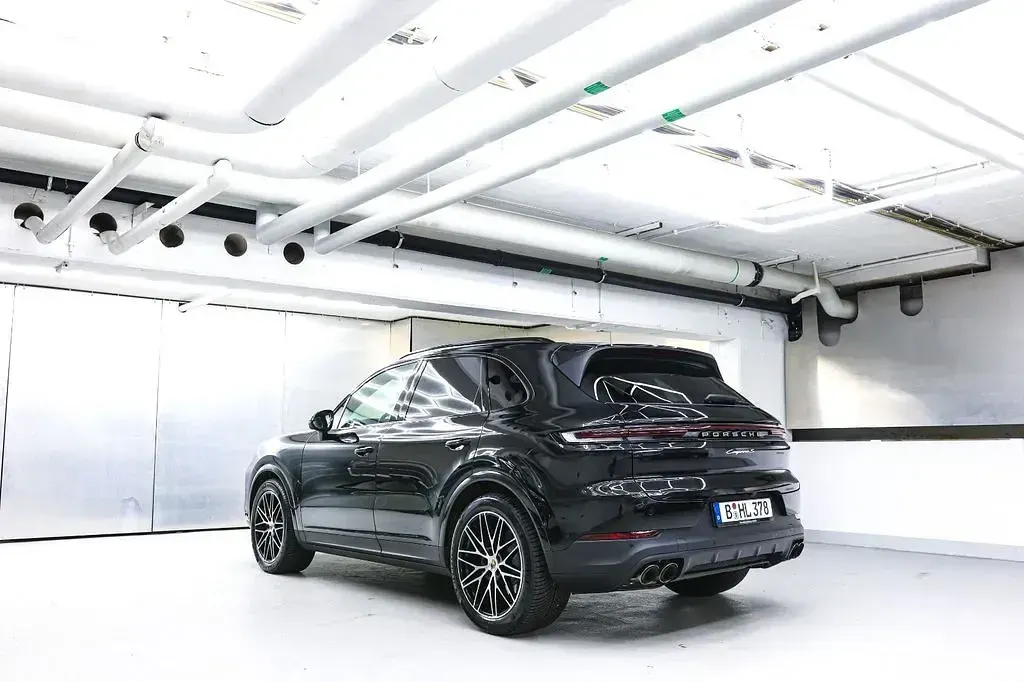 Gebraucht Porsche Cayenne S 475 PS (349 kW) 2025 Schwarz SUV