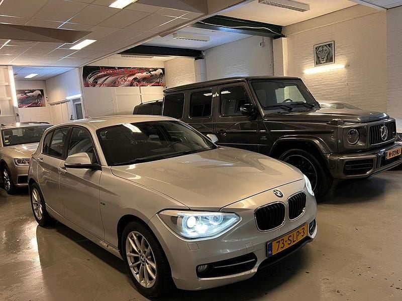 Grau Gebraucht 2011 BMW 116 M Sport Kleinwagen | 4.950 € (Superpreis) - Bild 1/4