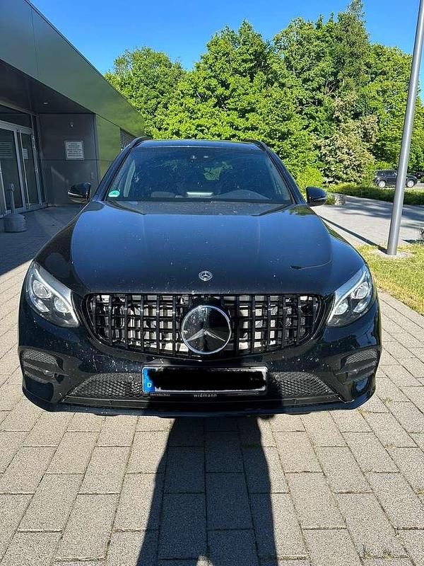 Gebraucht 2018 Mercedes GLC350 AMG line SUV | 25.000 € (Fairer Preis) - Bild 1/4