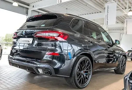 Używany BMW X5 Shadowline 298 KM (219 kW) 2023 Czarny SUV