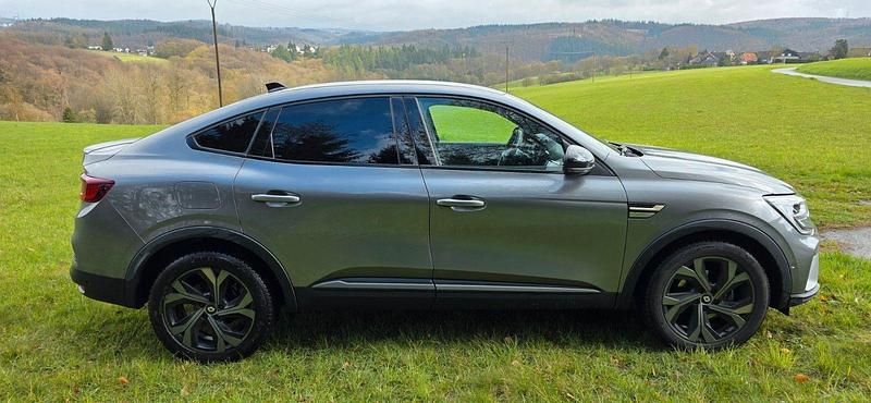 Gebraucht Renault Arkana Engineered 143 PS (105 kW) 2023 Grau SUV