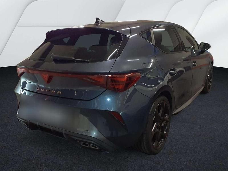 Gebraucht Cupra Leon 150 PS (110 kW) 2025 Magnetic grau Limousine