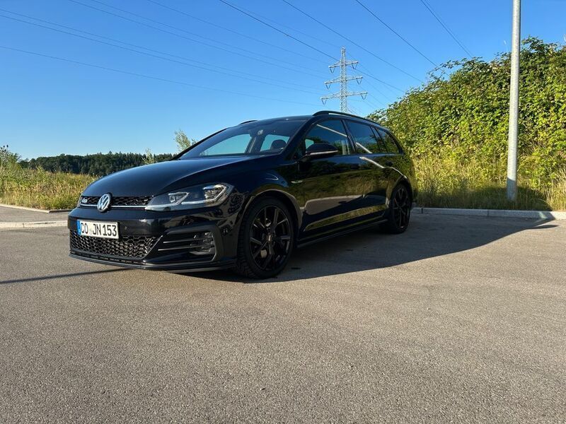 Schwarz Gebraucht 2017 VW Golf VII GTD Kombi | 16.500 € (Fairer Preis) - Bild 1/4