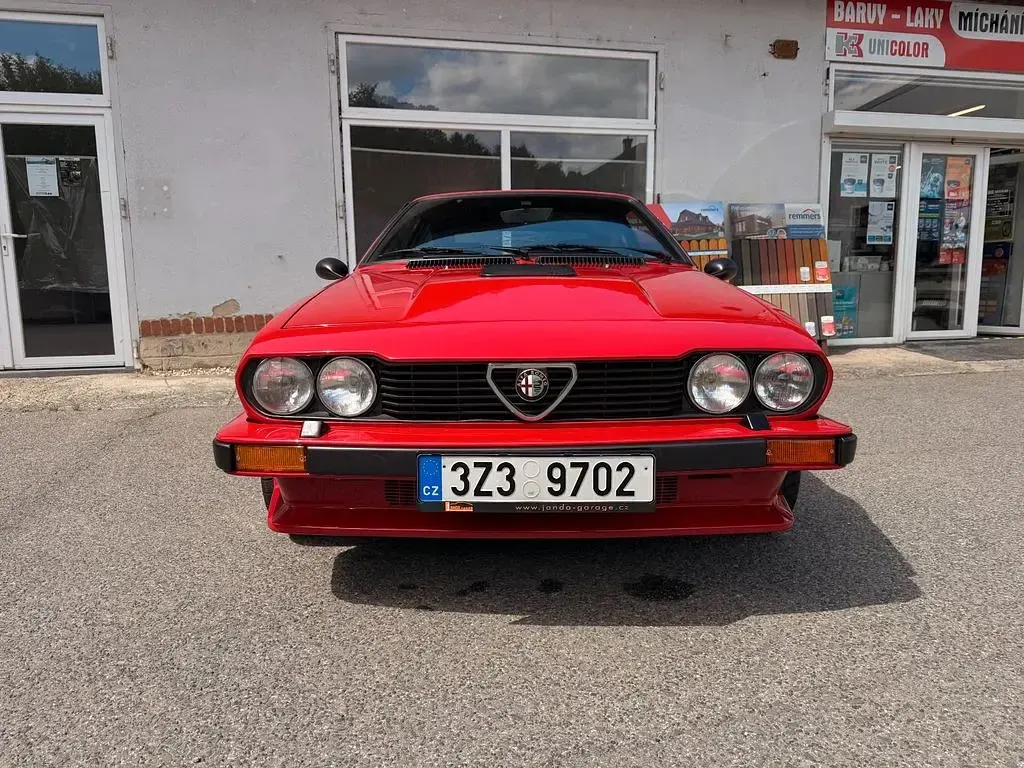 Gebraucht Alfa Romeo GTV 190 PS (139 kW) 1985 Rot Coupé