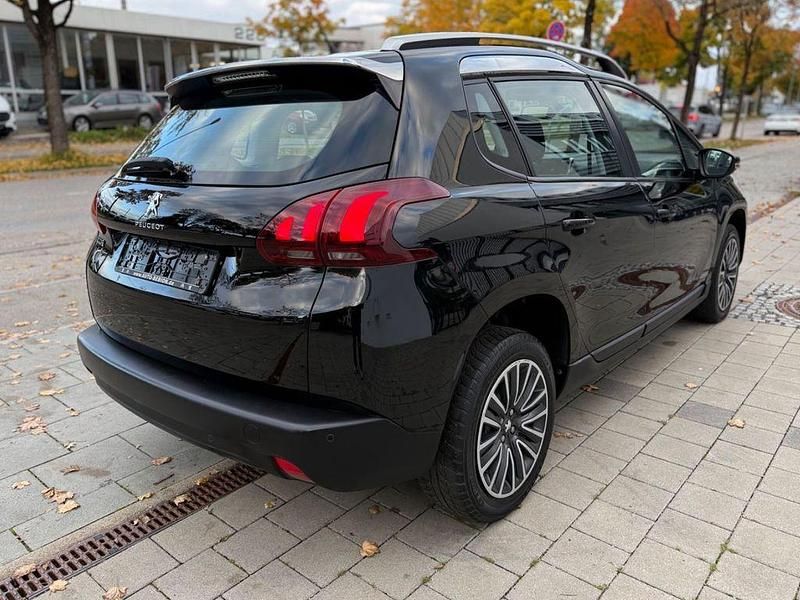 Gebraucht Peugeot 2008 Active 114 PS (83 kW) 2019 Noir perla nera SUV