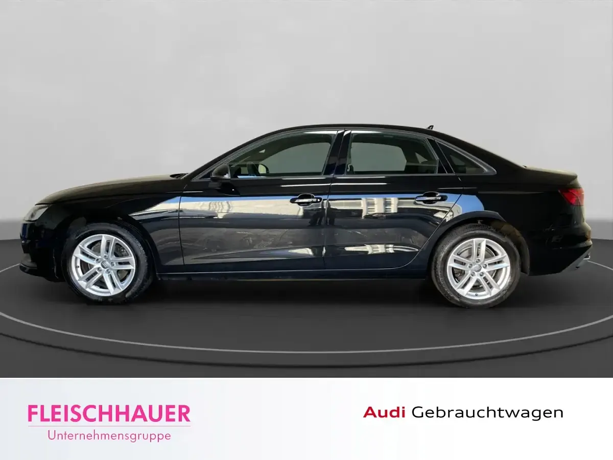 Gebraucht Audi A4 163 PS (119 kW) 2021 Schwarz Limousine
