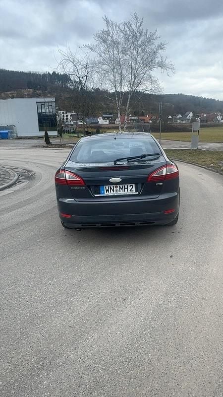 Gebraucht Ford Mondeo 140 PS (102 kW) 2008 Grau Limousine