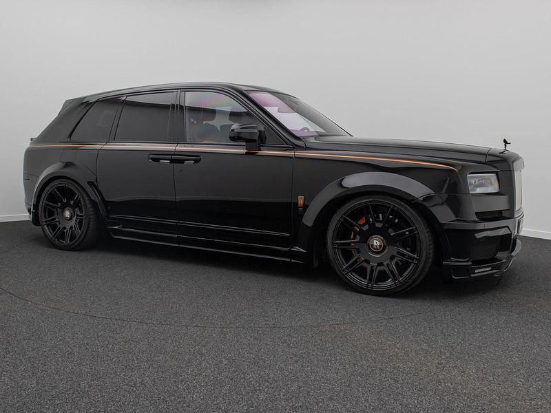 Gebraucht Rolls Royce Cullinan 707 PS (519 kW) 2021 Black brake callipersschwarz SUV