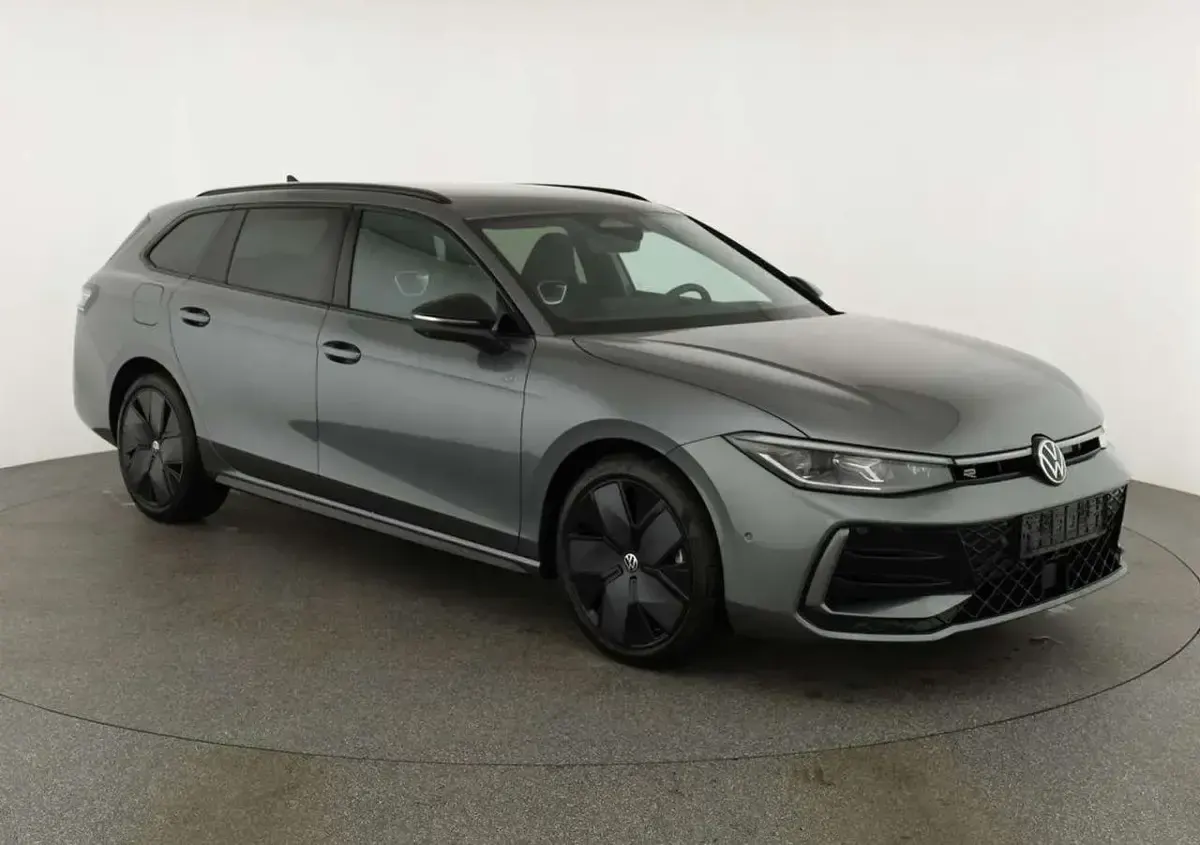 Ny VW Passat R-line 265 HK (194 kW) 2026 Grå Stationcar