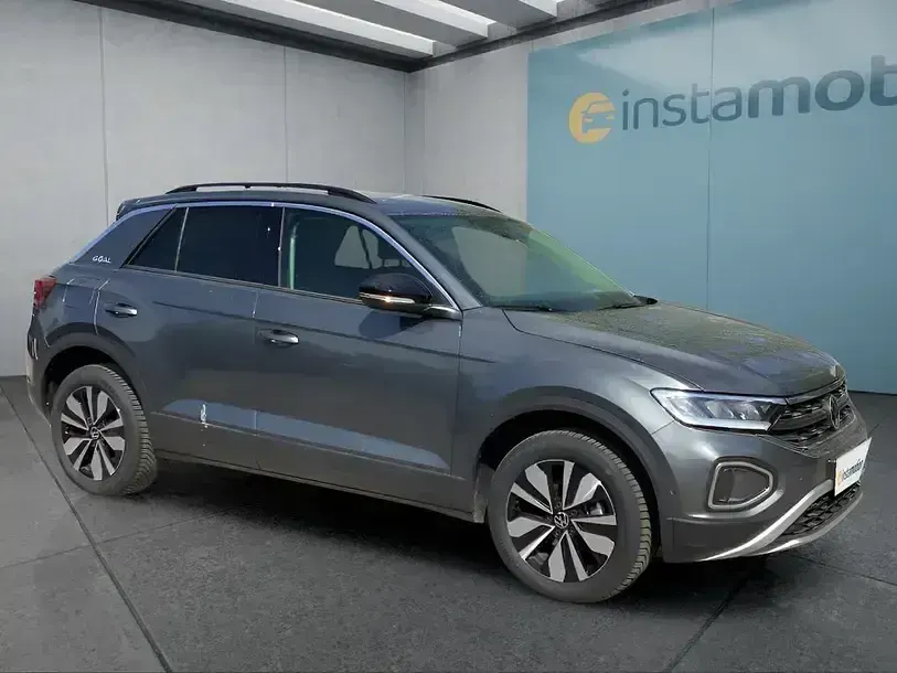 Usata VW T-Roc 150 CV (110 kW) 2025 Grigio SUV