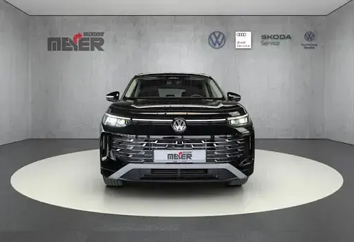 Gebraucht VW Tayron Elegance 150 PS (110 kW) 2025 Schwarz SUV