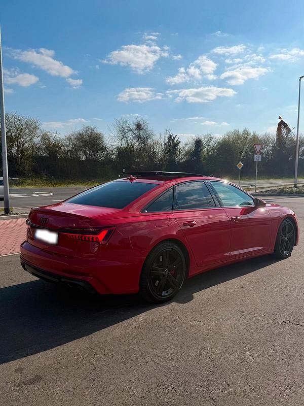 Second-hand Audi S6 349 CP (256 kW) 2021 Roșu Berlinǎ