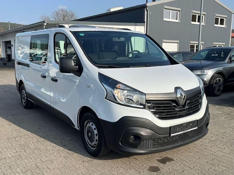 Gebraucht Renault Trafic 116 PS (85 kW) 2016 Weiß Van / Kleinbus