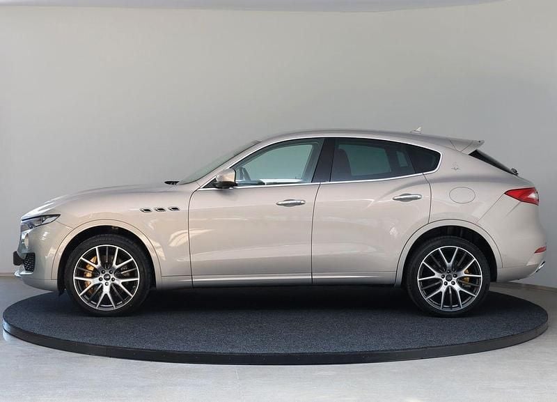 Gebraucht Maserati Levante 430 PS (316 kW) 2017 Beige SUV