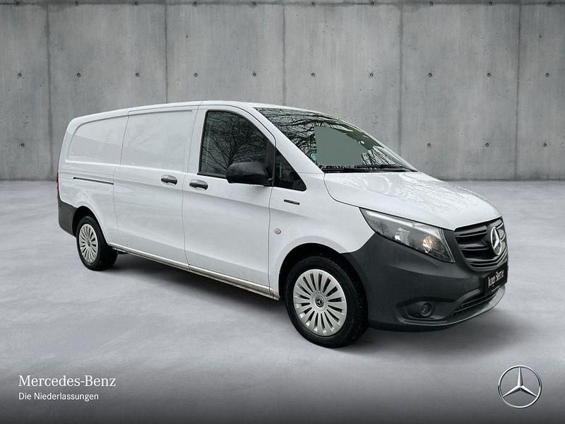 Gebraucht Mercedes e-Vito 85 kW (116 PS) 2023 Weiß Van / Kleinbus